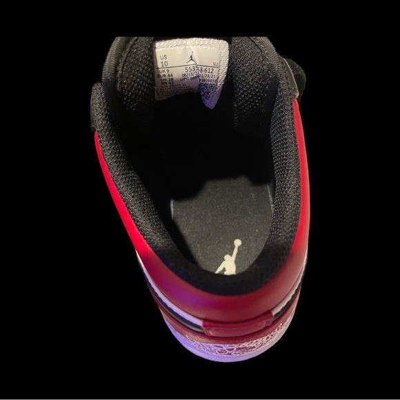 Men’s Jordan 1 Low Bred Toe - Picture 9 of 10